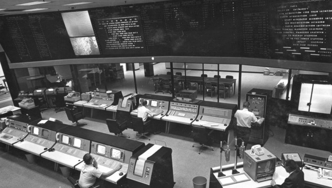 Dedicated in May 1964, the new Space Flight Operations Facility used state-of-the-art equipment for mission operations and communications with JPL’s unmanned spacecraft. One of the first missions to use the facility was Ranger 7.
