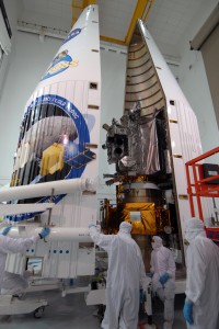 LCROSS and LRO are installed inside their fairing. 