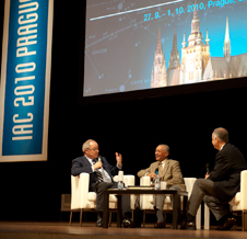 Jean-Jacques Dordain and Charlie Bolden at the International Astronautical Conference