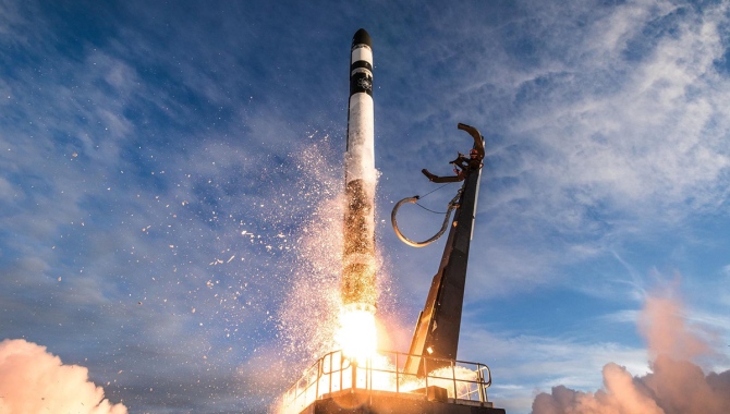 A Rocket Lab Electron rocket lifts off Launch Complex-1 at Māhia Peninsula in New Zealand carrying NASA’s Educational Launch of Nanosatellites-19 (ELaNa-19) payload. Credit: Rocket Lab/Trevor Mahlmann