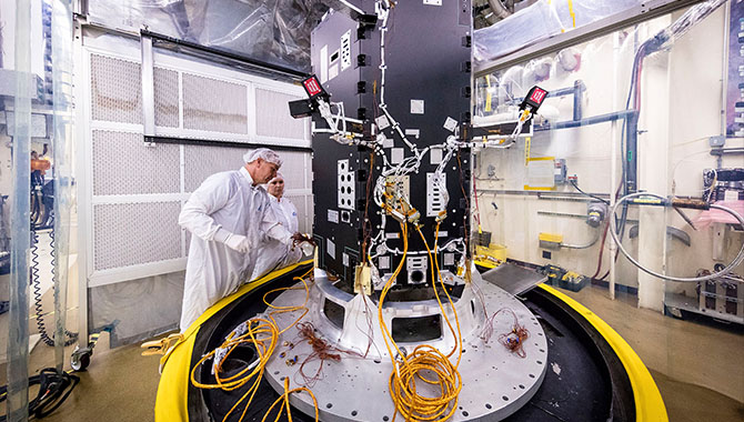 Engineers at the JHUAPL prepare the primary structure and propulsion system of the Parker Solar Probe for testing in 2016. In late 2017, the spacecraft will be moved to GSFC, where it will undergo final testing before launch in mid-2018. Credit: NASA/JHUAPL